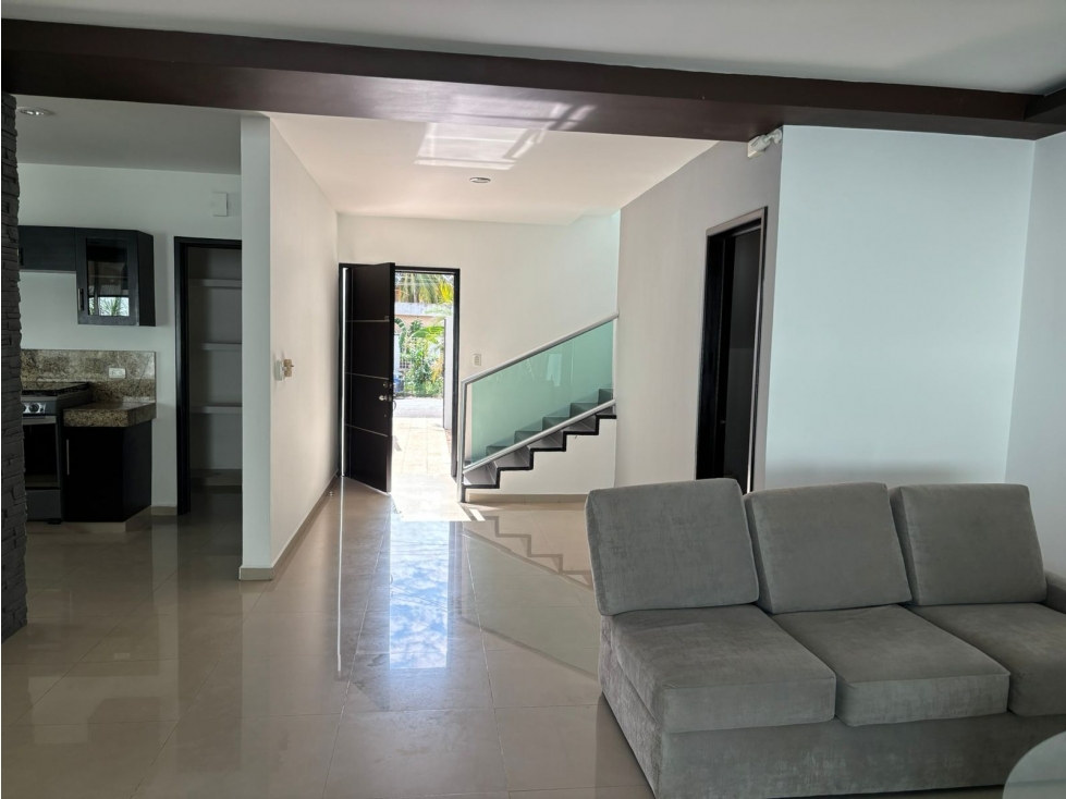 VENTA DE CASA EN MONTEBELLO — foto 4