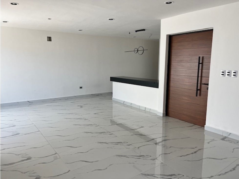 VENTA DE HERMOSA RESIDENCIA EN PRIVADA RESIDENCIAL LUNARE - 4