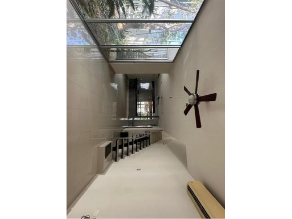 HERMOSA CASA EN RENTA EN MONTEBELLO — foto 4