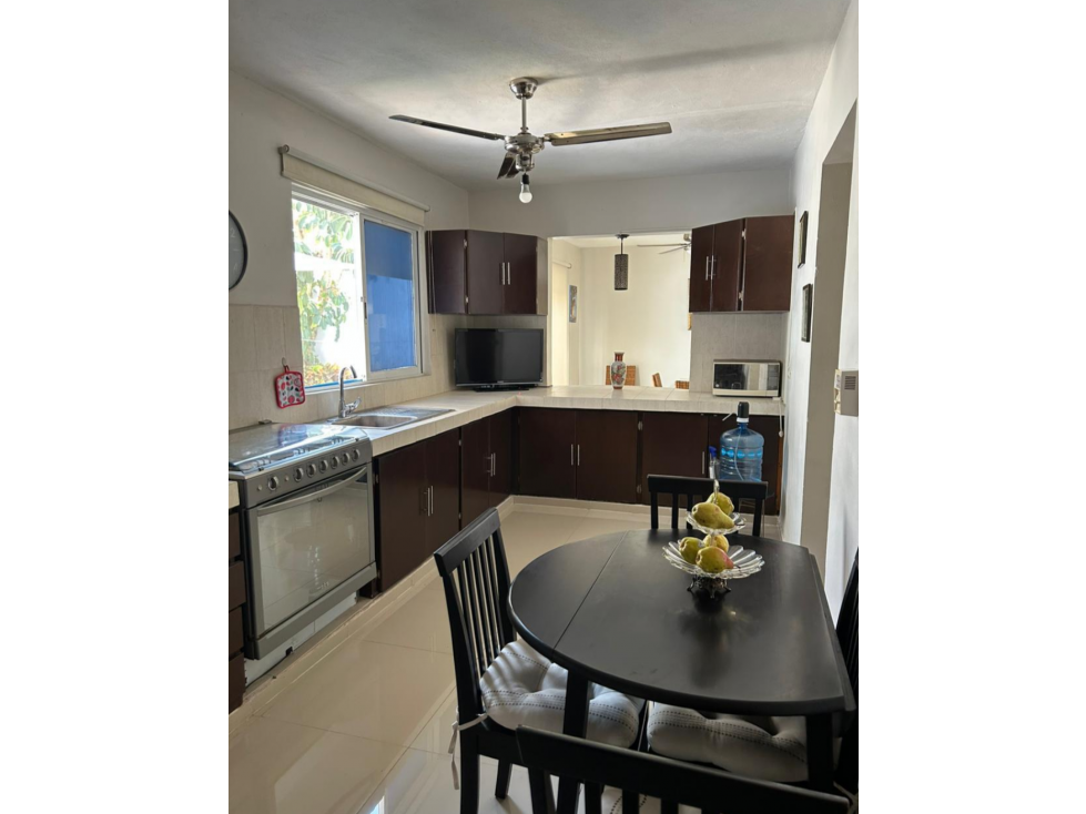 VENTA DE HERMOSA CASA EN MONTEBELLO — foto 6