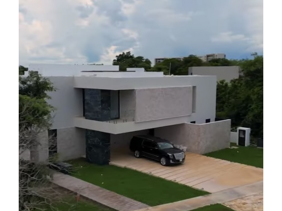 RESIDENCIA FRENTE AL CAMPO DE GOLF YUCATAN COUNTRY CLUB — foto 3