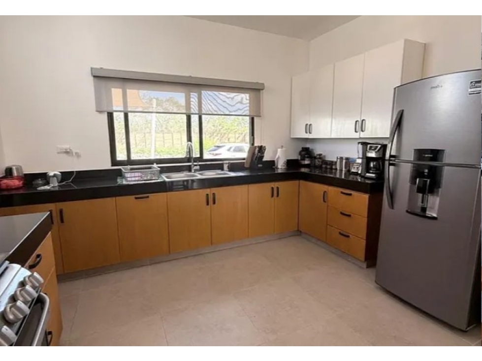 CASA EN VENTA EN BOSQUES DE CONKAL — foto 4