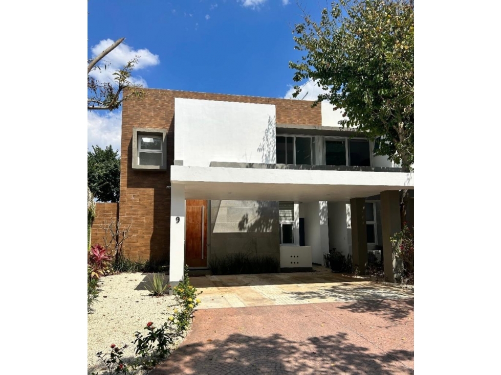 CASA EN VENTA EN PRIVADA ALTOZANO