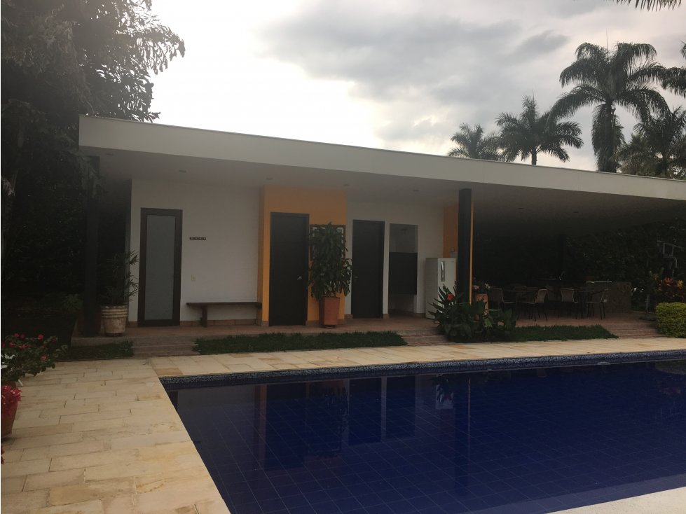 SE VENDE CASA CAMPESTRE CERCA AL AEROPUERTO — foto 2