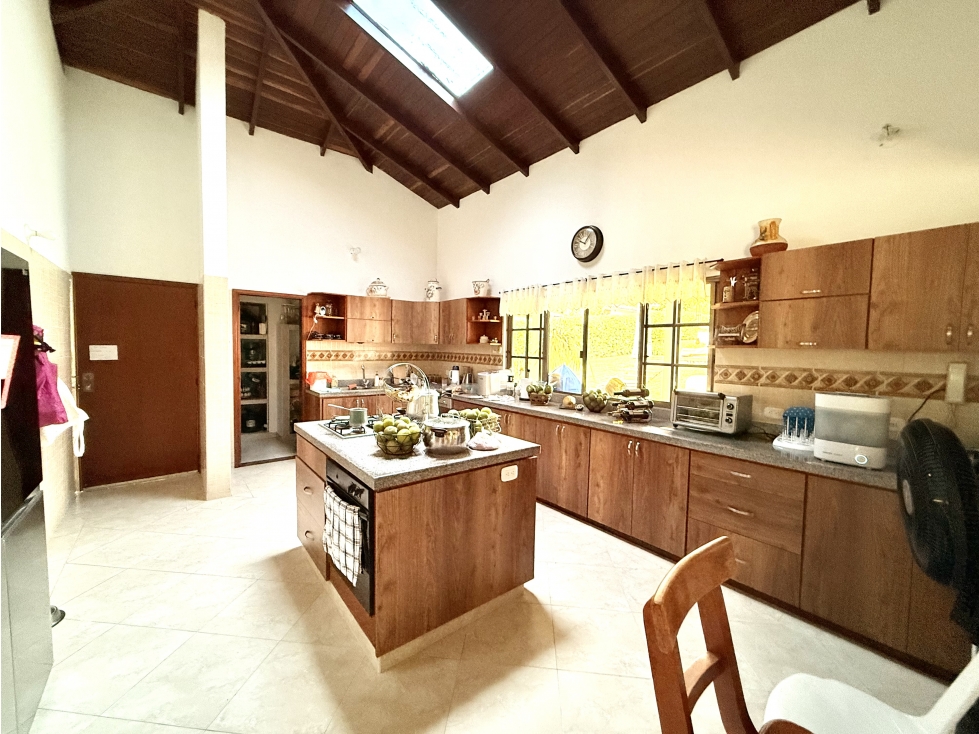 SE VENDE CASA CAMPESTRE CERCA AL AEROPUERTO — foto 3