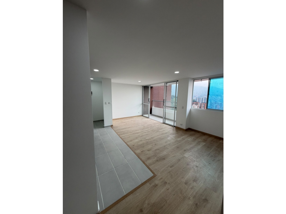 VENTA DE APARTAMENTO EN SABANETA SAN JOSE PARTE BAJA RANGO 6 — foto 4