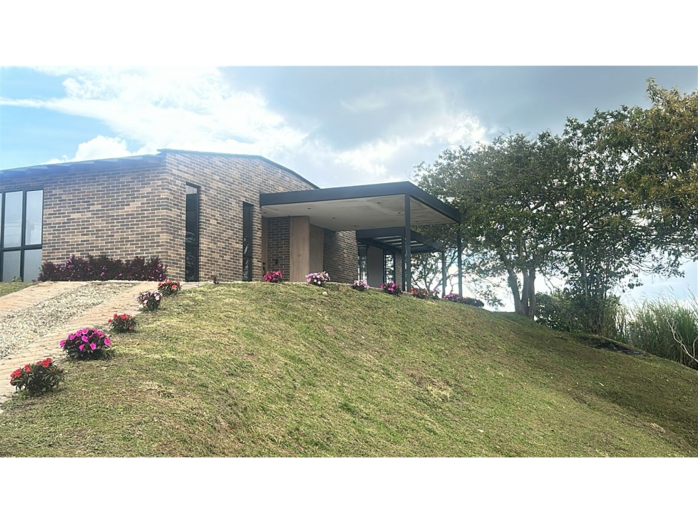 VENTA DE CASA CAMPESTRE EN EL CARMEN DE VIBORAL RANGO 10 — foto 2