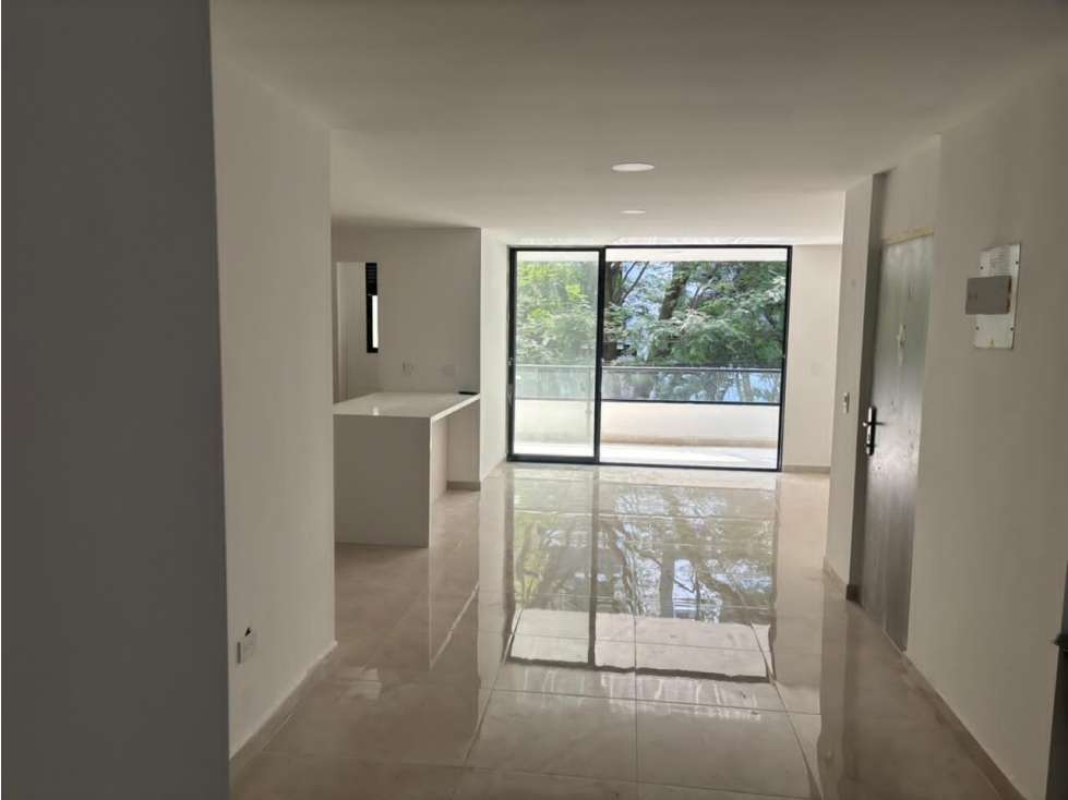 VENTA DE APARTAMENTO EN LA CASTELLANA RANGO 9 — foto 3
