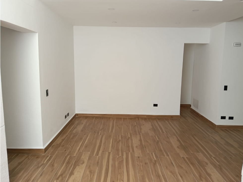 VENTA DE APARTAMENTO EN LAURELES SANTA TERESITA RANGO 9 — foto 3