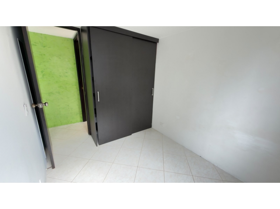 ARRIENDO CERCA A LA LOMA DE LOS BERNAL 60 mts — foto 5