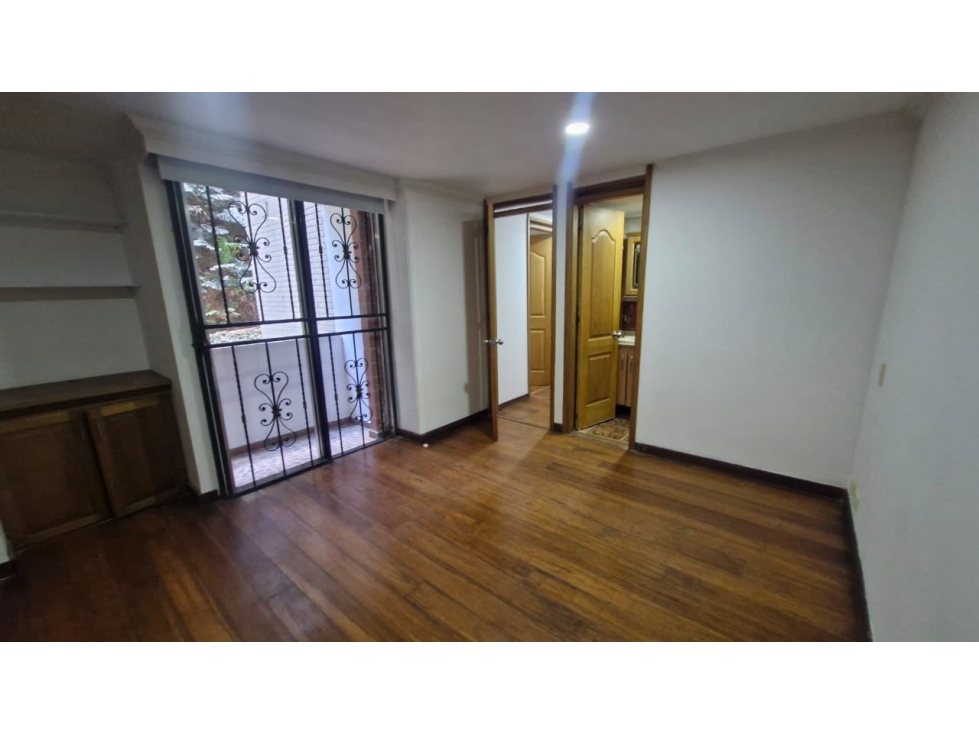 ARRIENDO APARTAMENTO EN LA LOMA DE LOS BERNAL 76mts — foto 4