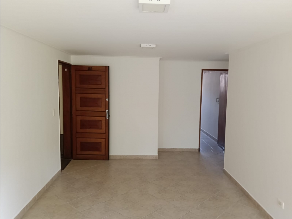 VENTA DE APARTAMENTO EN LAURELES SANTA TERESITA RANGO 6 — foto 2