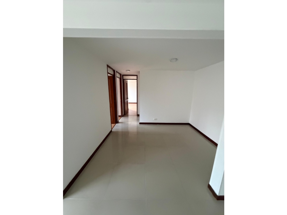 VENTA DE APARTAMENTO EN ENVIGADO PONTEVEDRA RANGO 8 — foto 3