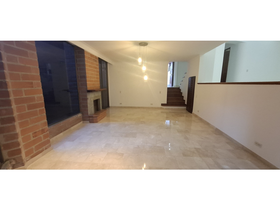 VENTA DE CASA POBLADO - SECTOR ISA RANGO 18