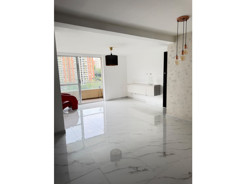 VENTA DE APARTAMENTO EN LA LOMA DE LOS BERNAL RANGO 6