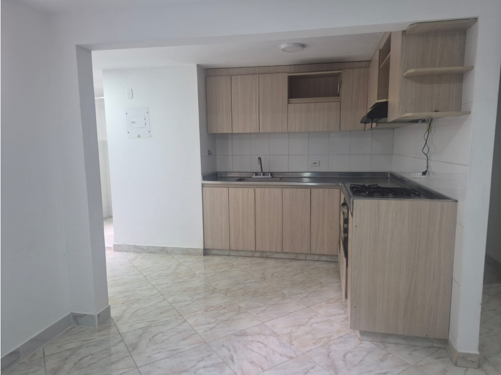VENTA DE APARTAMENTO EN EL POBLADO LA INFERIOR RANGO 5 — foto 3