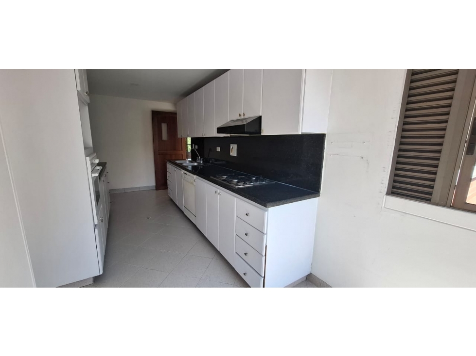 VENTA DE APARTAMENTO EN EL POBLADO CERCA AL MARYMOUNT RANGO 15 — foto 3