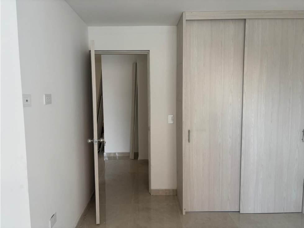 VENTA DE APARTAMENTO EN LA CASTELLANA RANGO 9 — foto 6