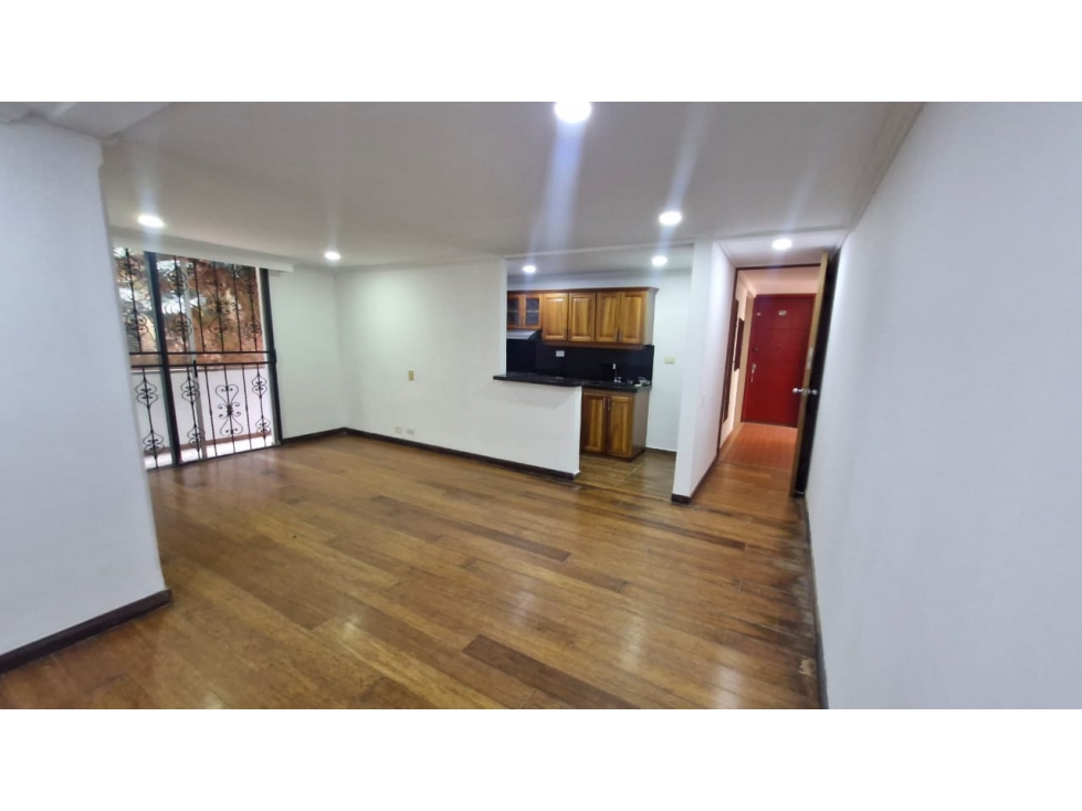 ARRIENDO APARTAMENTO EN LA LOMA DE LOS BERNAL 76mts — foto 2