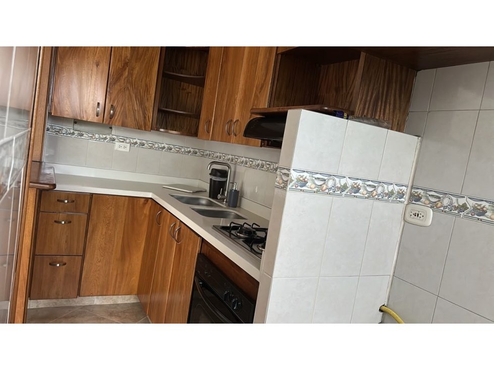 ARRIENDO APARTAMENTO EN LA LOMA DE LOS BERNAL 73mts — foto 6
