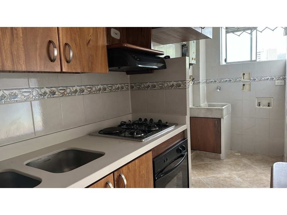 ARRIENDO APARTAMENTO EN LA LOMA DE LOS BERNAL 73mts — foto 5