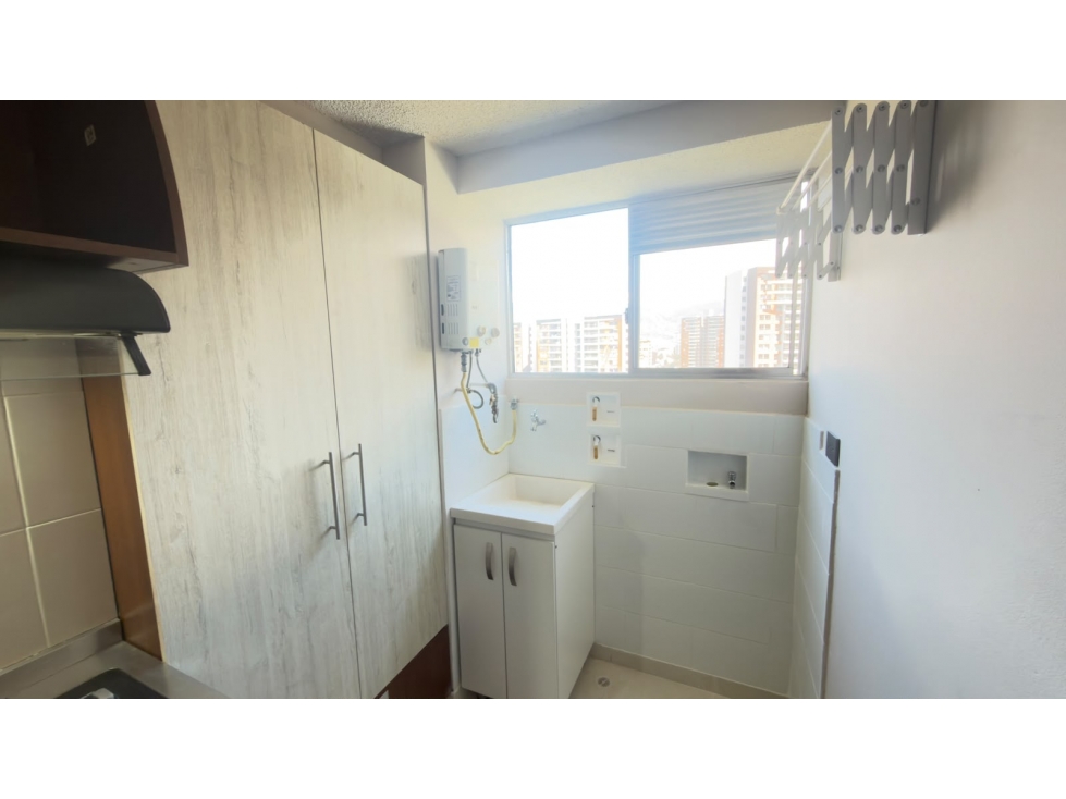 VENTA DE APARTAMENTO EN LA LOMA DE LOS BERNAL RANGO 5 — foto 4