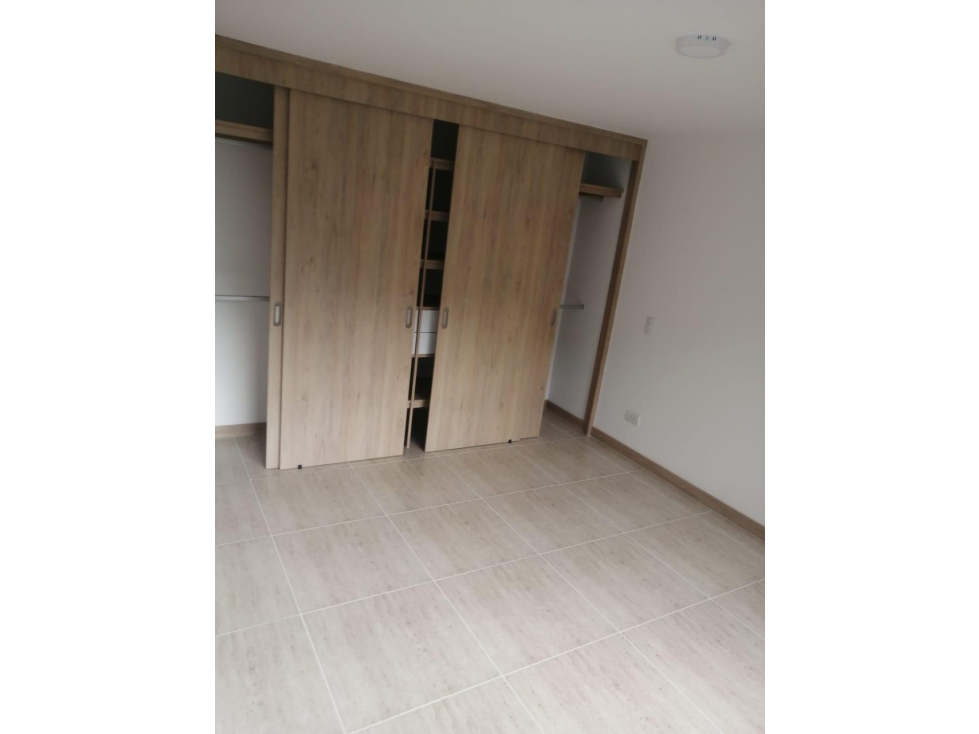 VENTA DE APARTAMENTO EN LA LOMA DE LOS BERNAL RANGO 9 — foto 5
