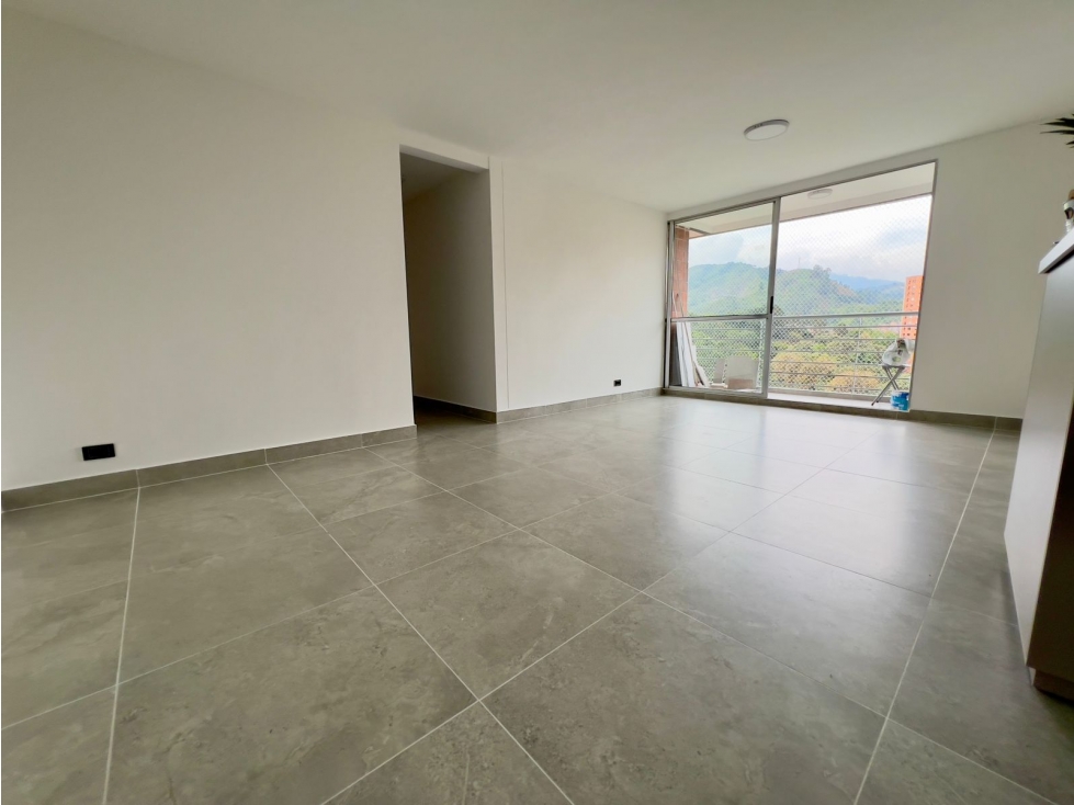 VENTA DE APARTAMENTO EN LA LOMA DE LOS BERNAL RANGO 6 — foto 2