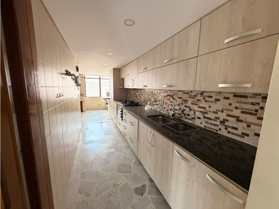 VENTA DE APARTAMENTO EN LAURELES RANGO 9 — foto 5