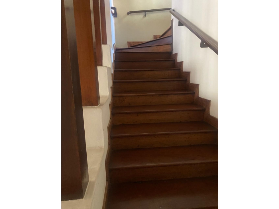 VENTA DE CASA UNIFAMILIAR LAURELES RANGO - 3