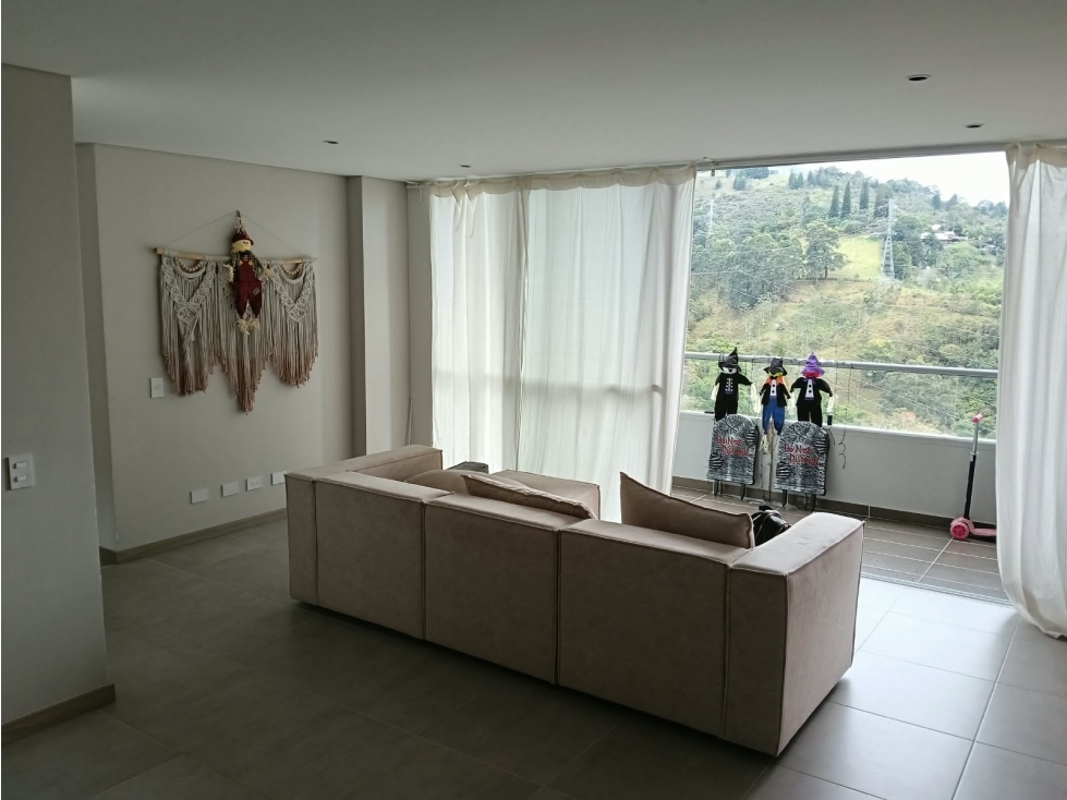 VENTA DE APARTAMENTO EN ENVIGADO CAMINO VERDE RANGO 9 — foto 3