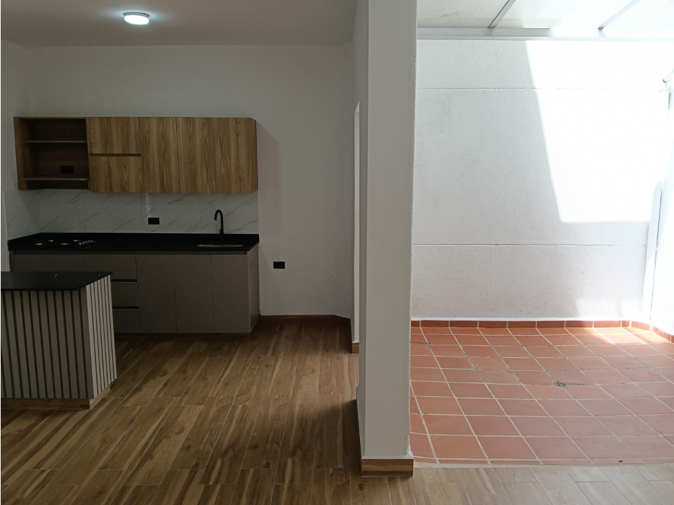 VENTA DE APARTAMENTO EN LAURELES SANTA TERESITA RANGO 9 — foto 2