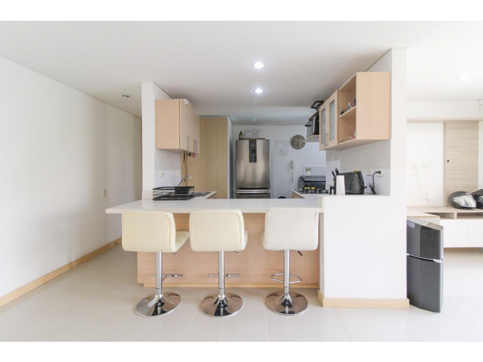 VENTA DE APARTAMENTO EN SABANETA LOMA SAN JOSÉ PARTE BAJA RANGO 4 — foto 2