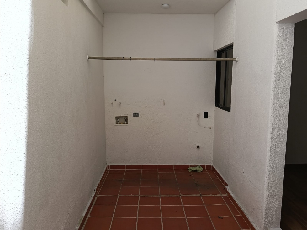 VENTA DE APARTAMENTO EN LAURELES SANTA TERESITA RANGO 9 — foto 5
