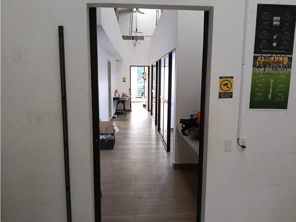 ARRIENDO BODEGA CERCA AL PARQUE DE BELÉN 350mts — foto 6