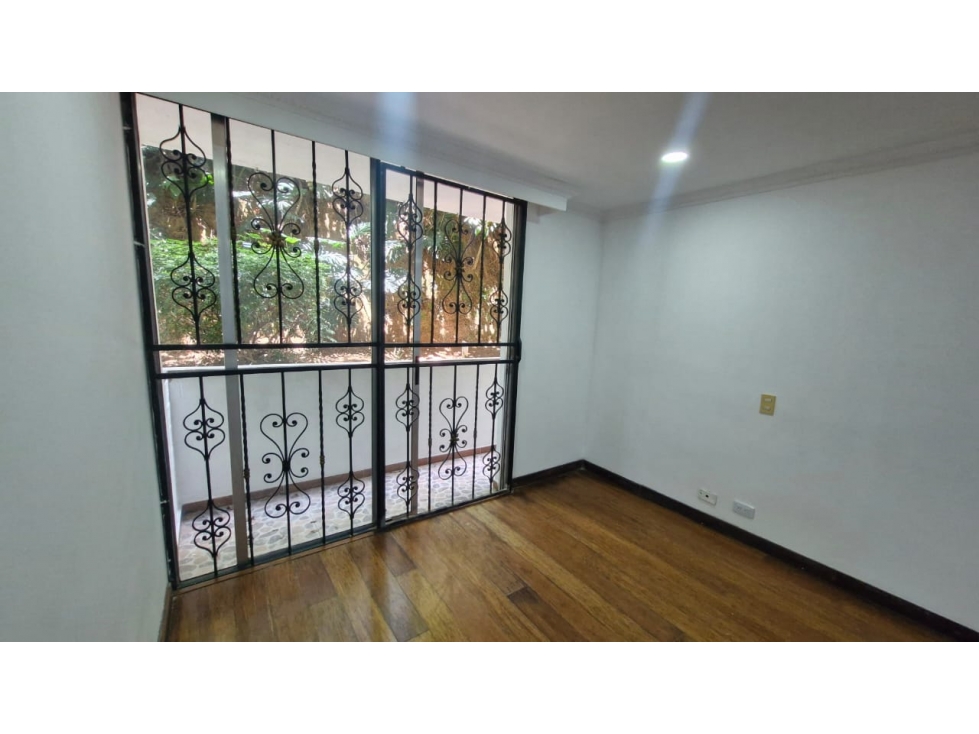 ARRIENDO APARTAMENTO EN LA LOMA DE LOS BERNAL 76mts — foto 5