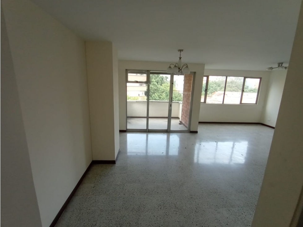 VENTA DE APARTAMENTO EN CONQUISTADORES RANGO 9 — foto 2