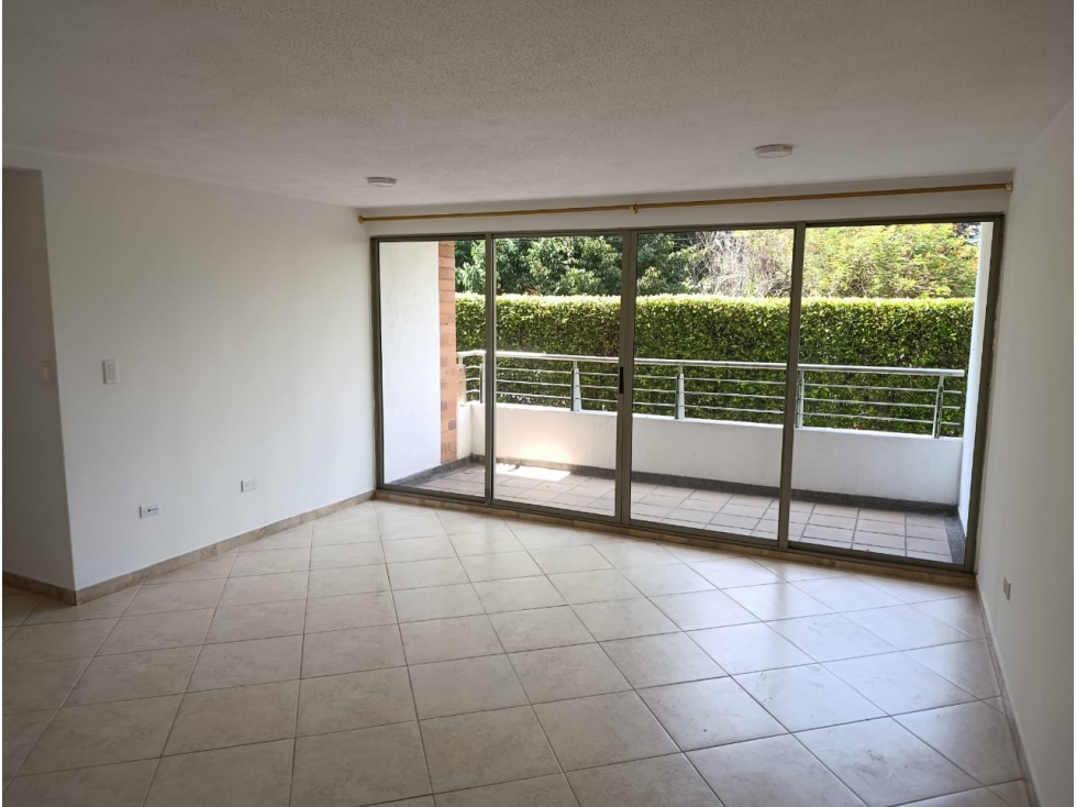 VENTA DE APARTAMENTO EN LA LOMA DE LOS BERNAL RANGO 5