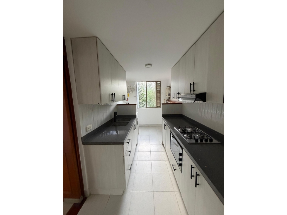 VENTA DE APARTAMENTO EN ENVIGADO PONTEVEDRA RANGO 8 — foto 2