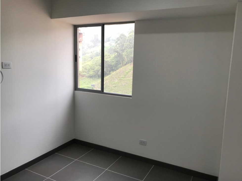 VENTA DE APARTAMENTO EN SABANETA SECTOR LAS LOMITAS RANGO 5 — foto 3