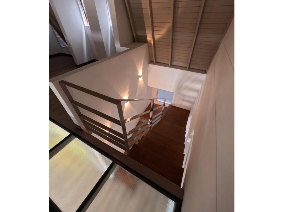 VENTA APARTAMENTO DÚPLEX PRIMER PARQUE DE LAURELES RANGO 9 — foto 5
