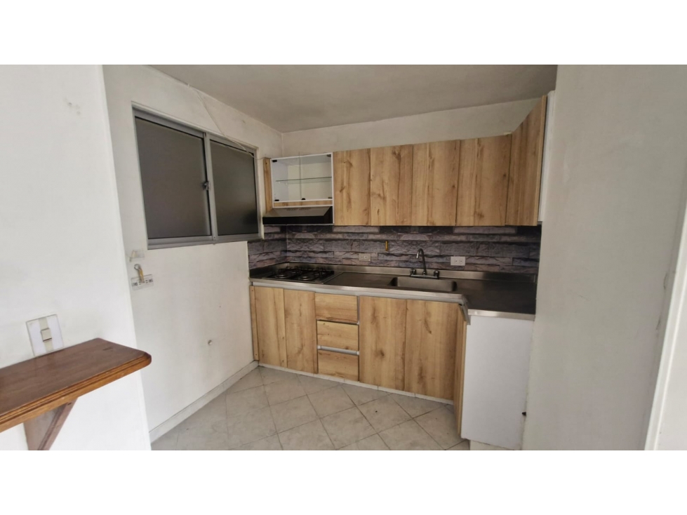 VENTA DE APARTAMENTO EN LAURELES CERCA A LA 35 RANGO 4 — foto 3