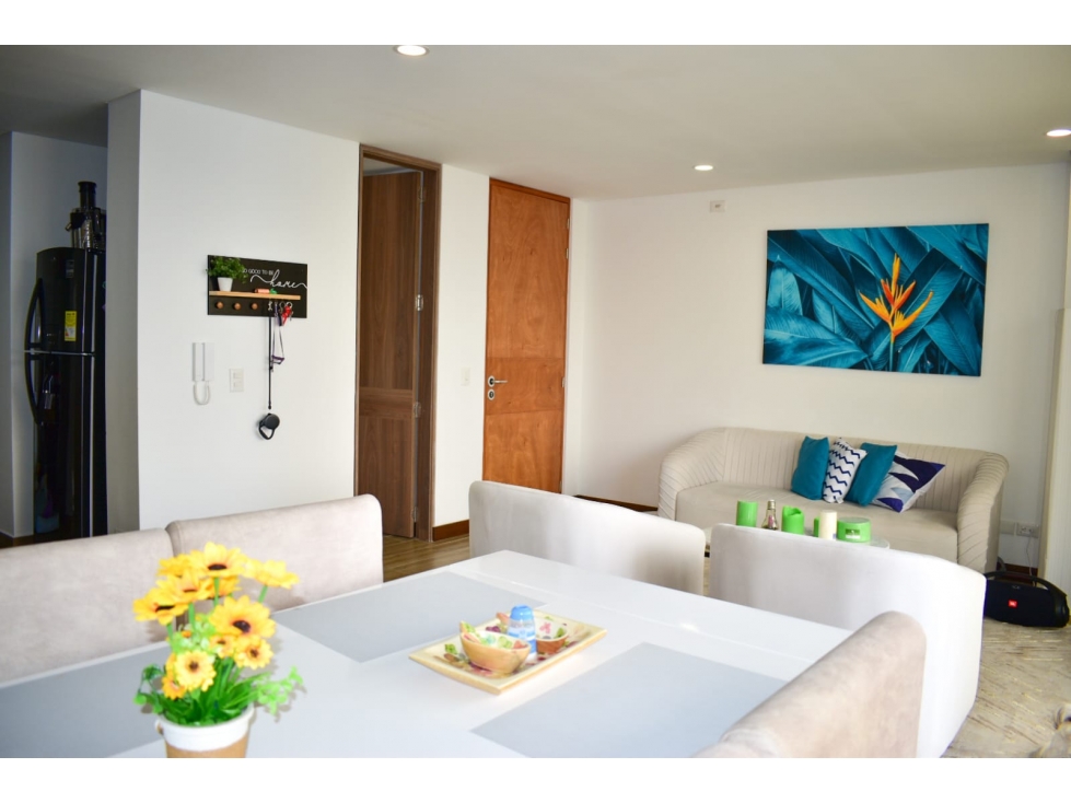 SE VENDE APARTAMENTO EN LA CASTELLANA — foto 3