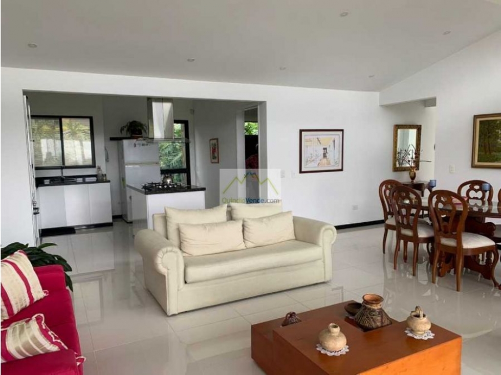SE VENDE CASA EN LA VÍA ARMENIA PEREIRA