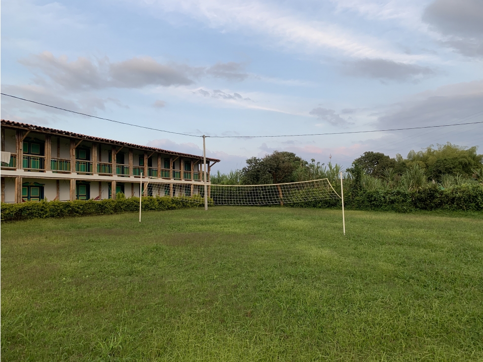 SE VENDE FINCA HOTEL ENTRE MONTENEGRO Y QUIMBAYA - 3