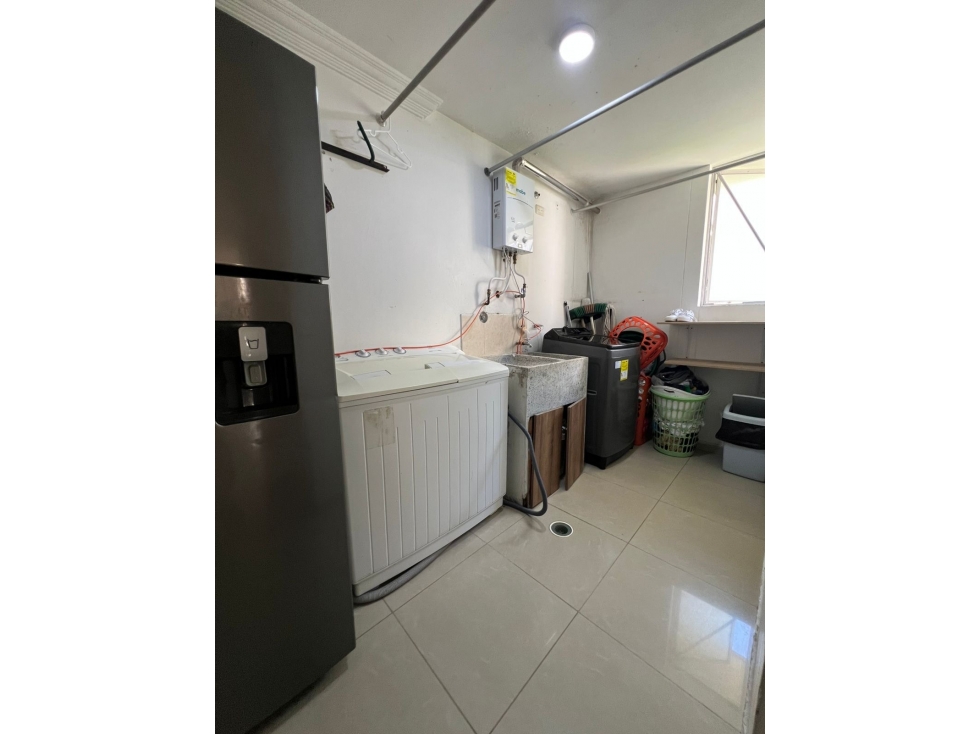 SE VENDE CASA EN LA AVENIDA CENTENARIO — foto 4