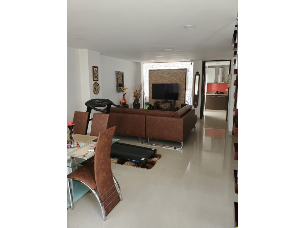SE VENDE CASA CERCA AL CENTRO COMERCIAL PORTAL DEL QUINDIO - 1