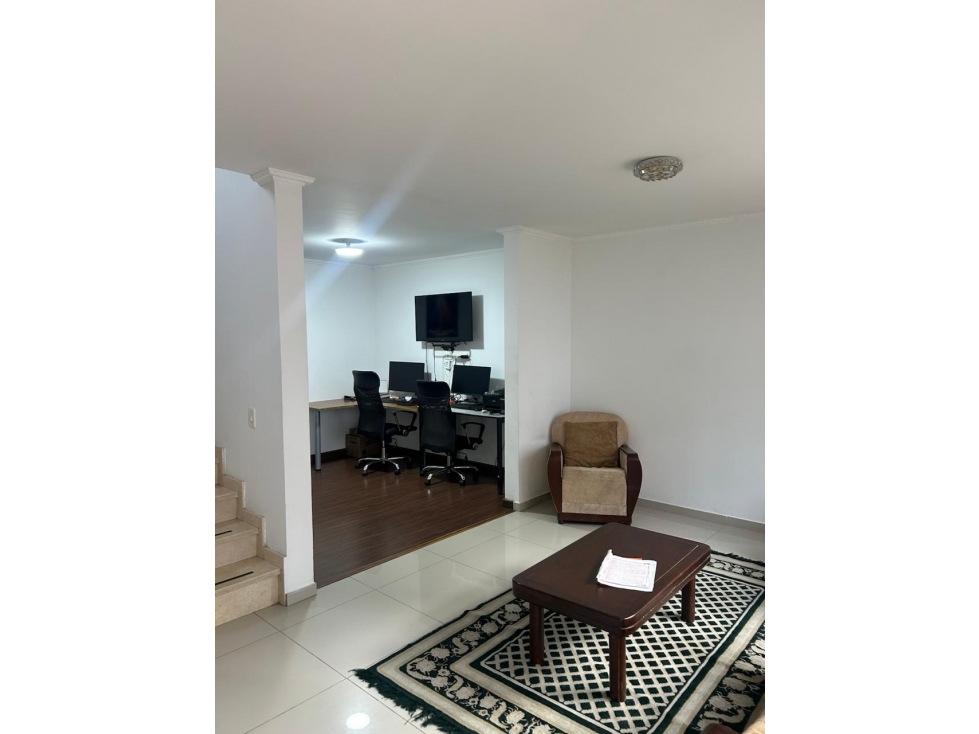 SE VENDE HERMOSA CASA EN EL NORTE DE ARMENIA