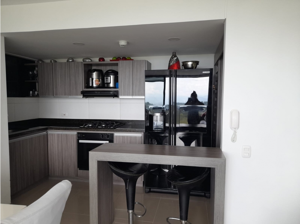 SE VENDE APARTAMENTO EN LA AVENIDA CENTENARIO
