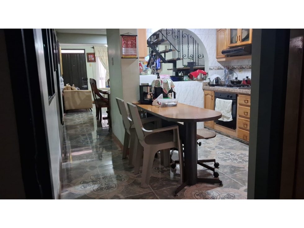 SE VENDE CASA DOBLE RENTA AL SUR DE ARMENIA — foto 6